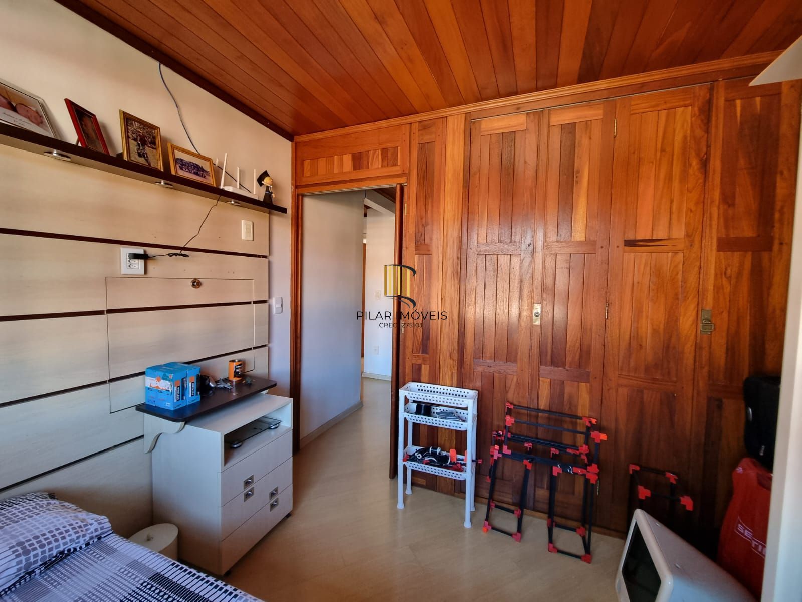 Casa de 3 Dormitórios em Condomínio Fechado Infra Completa