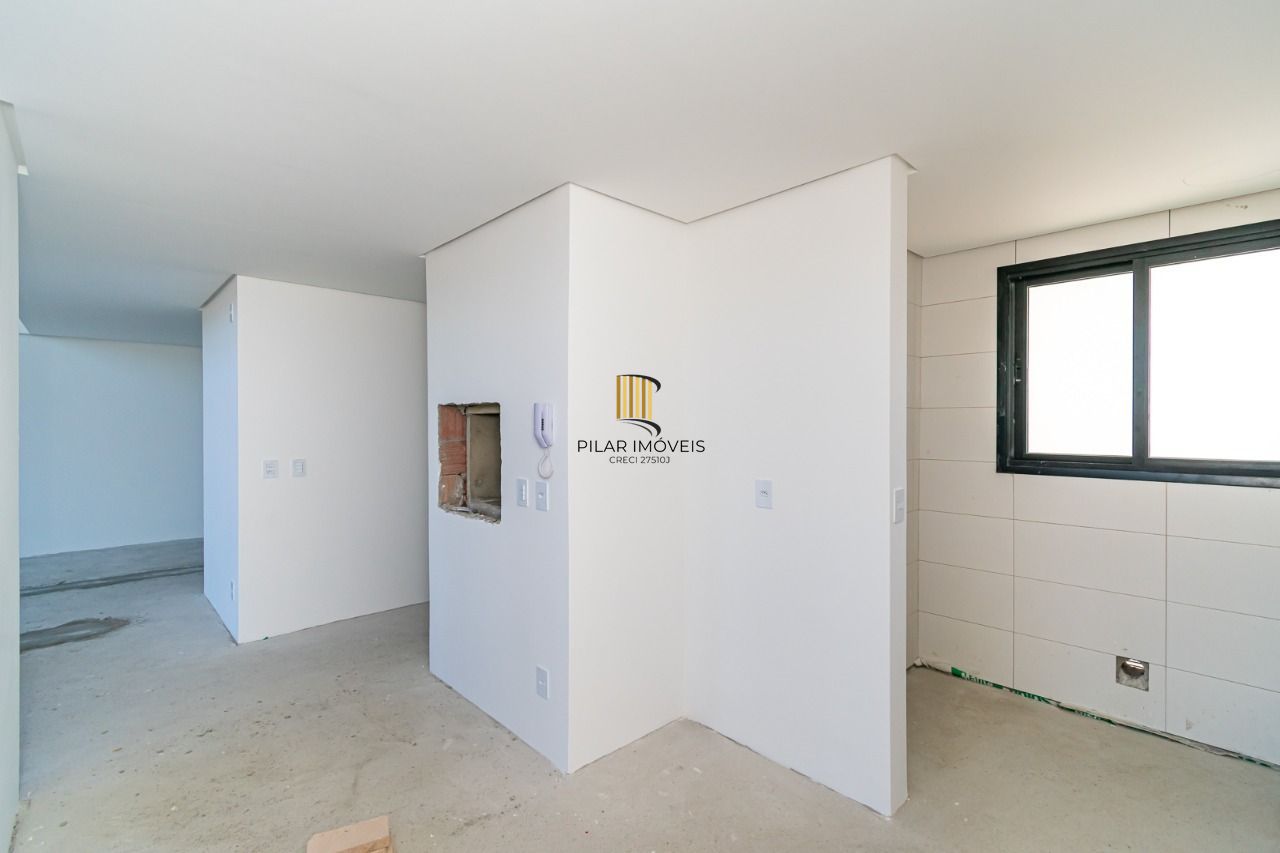 Apartamento Duplex com 135m²e 03 Dormitórios Bairro Tristeza