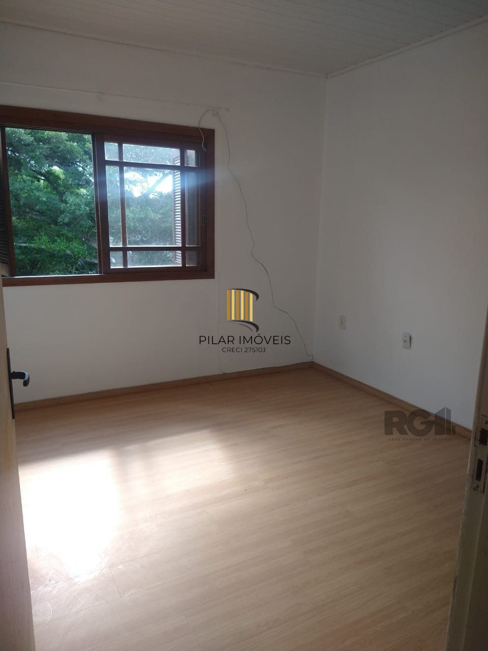 Casa Para Venda Com Amplo Pátio e Piscina