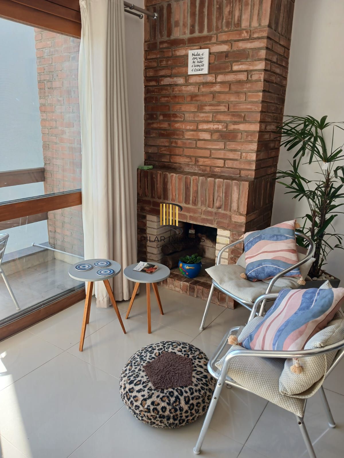 Casa a venda com piscina de 3 dormitórios em porto alegre