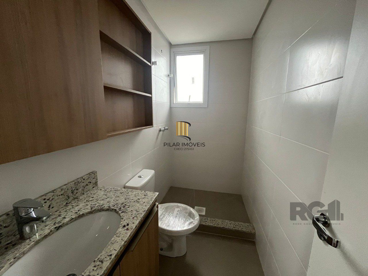Apartamento de 02 Dormitórios 02 Vagas Bairro Tristeza