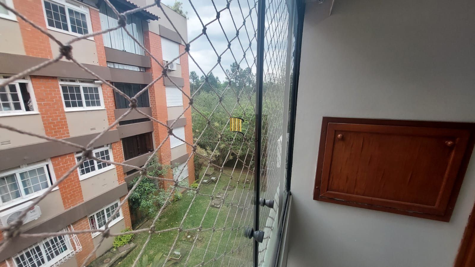 2 QUARTOS, SACADA COM CHURRASQUEIRA - ELEVADOR - CAVALHADA - PORTO ALEGRE - RS