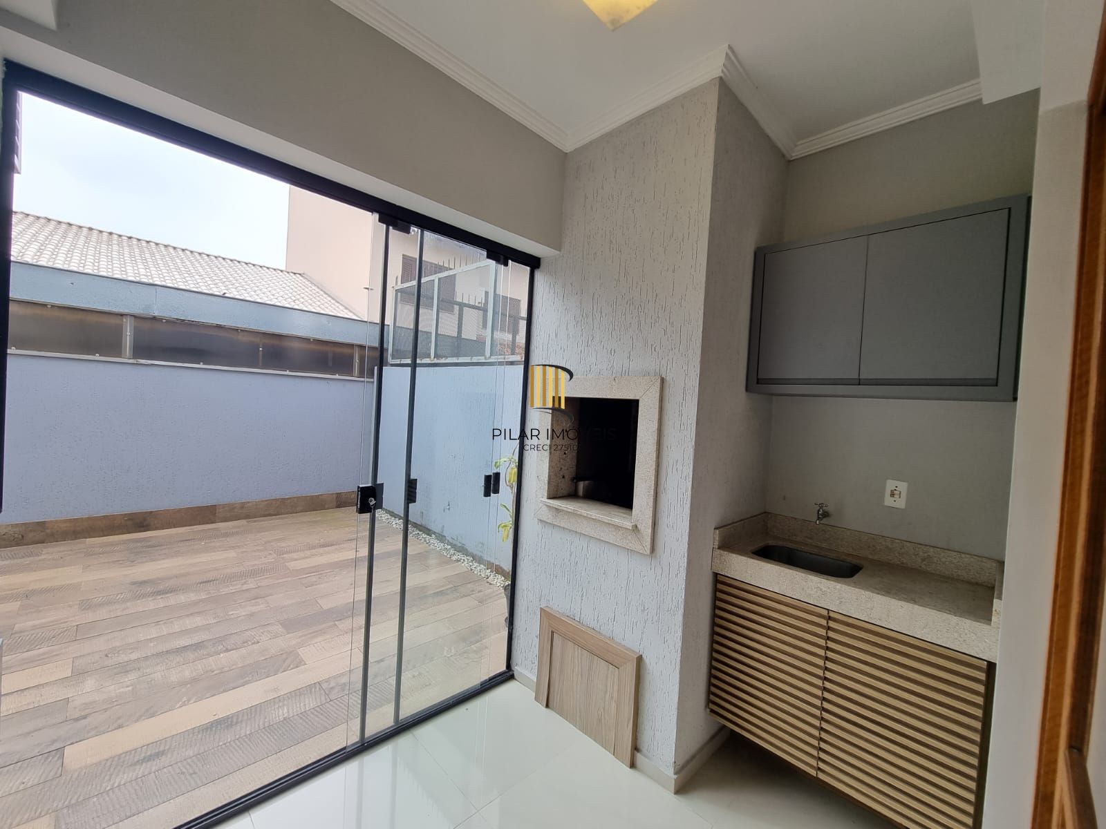 Casa 3 Dormitórios / Pátio com Churrasqueira / Jardins do Prado