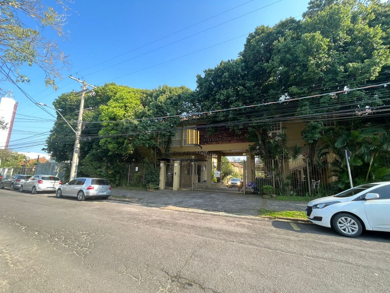 CASA EM CONDOMÍNIO / TRISTEZA / ZONA SUL
