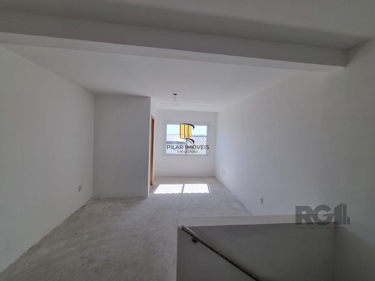 Casa 3 dormitórios no bairro Guarujá