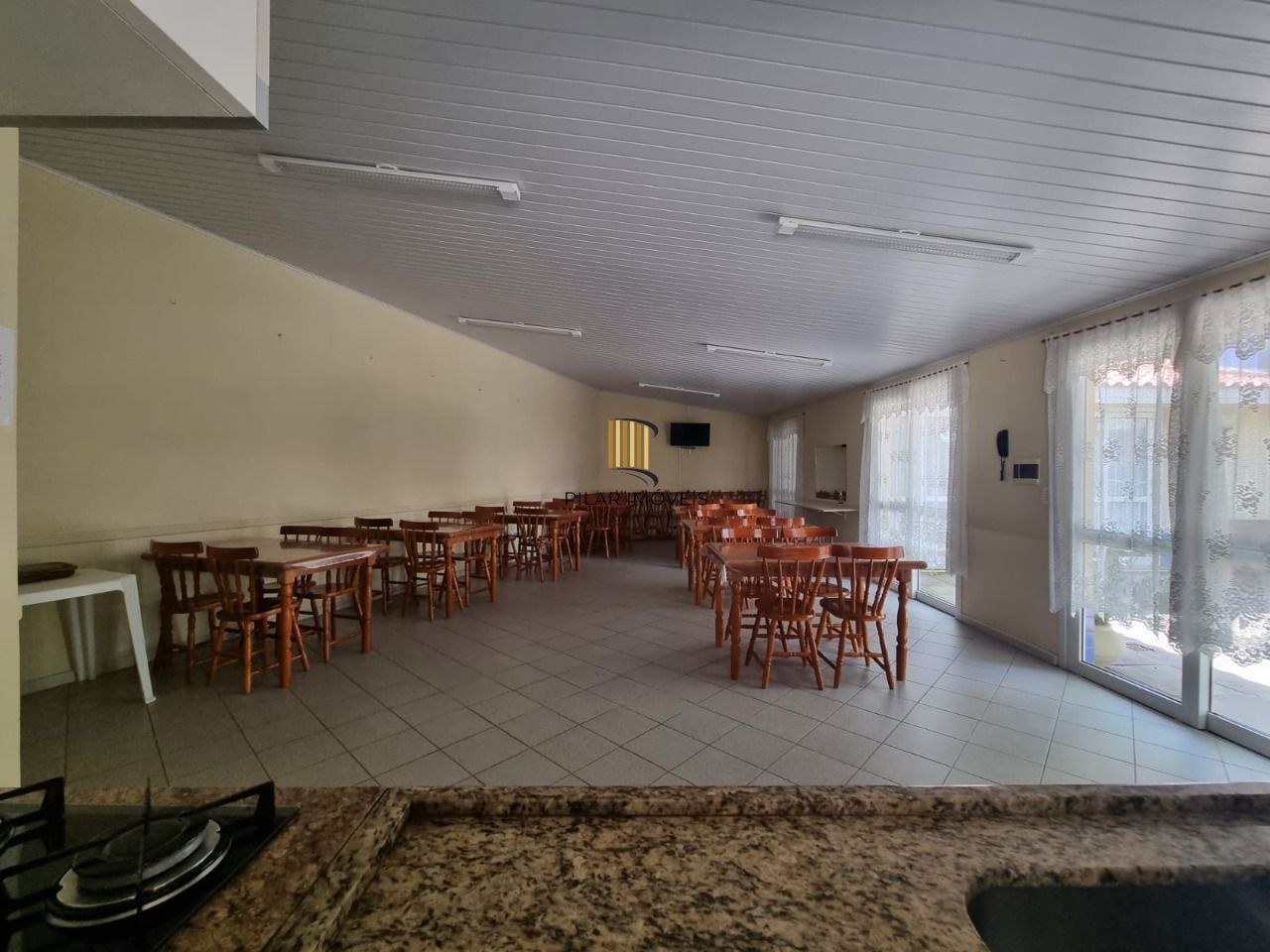 Apt 2 Dormitórios Sacada Bairro Cavalhada