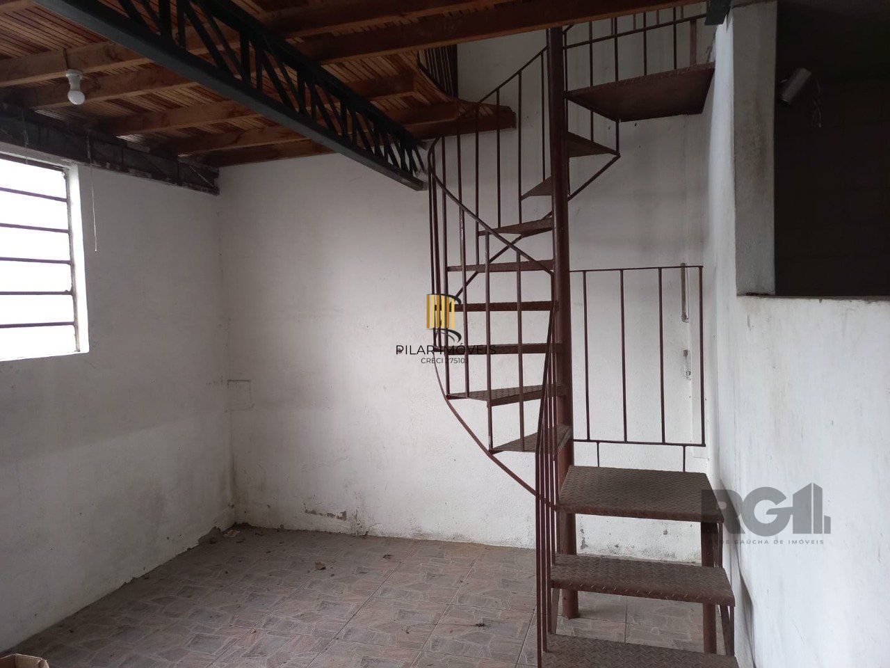 Excelente casa na av cavalhada com 3 dormitorios