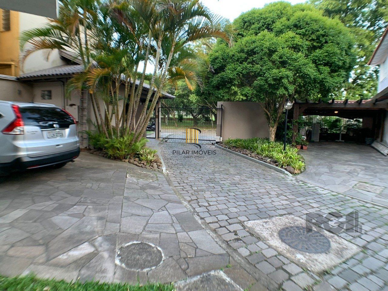 Casa 03 Dormitórios Condomínio Fechado Bairro Jardim Isabel