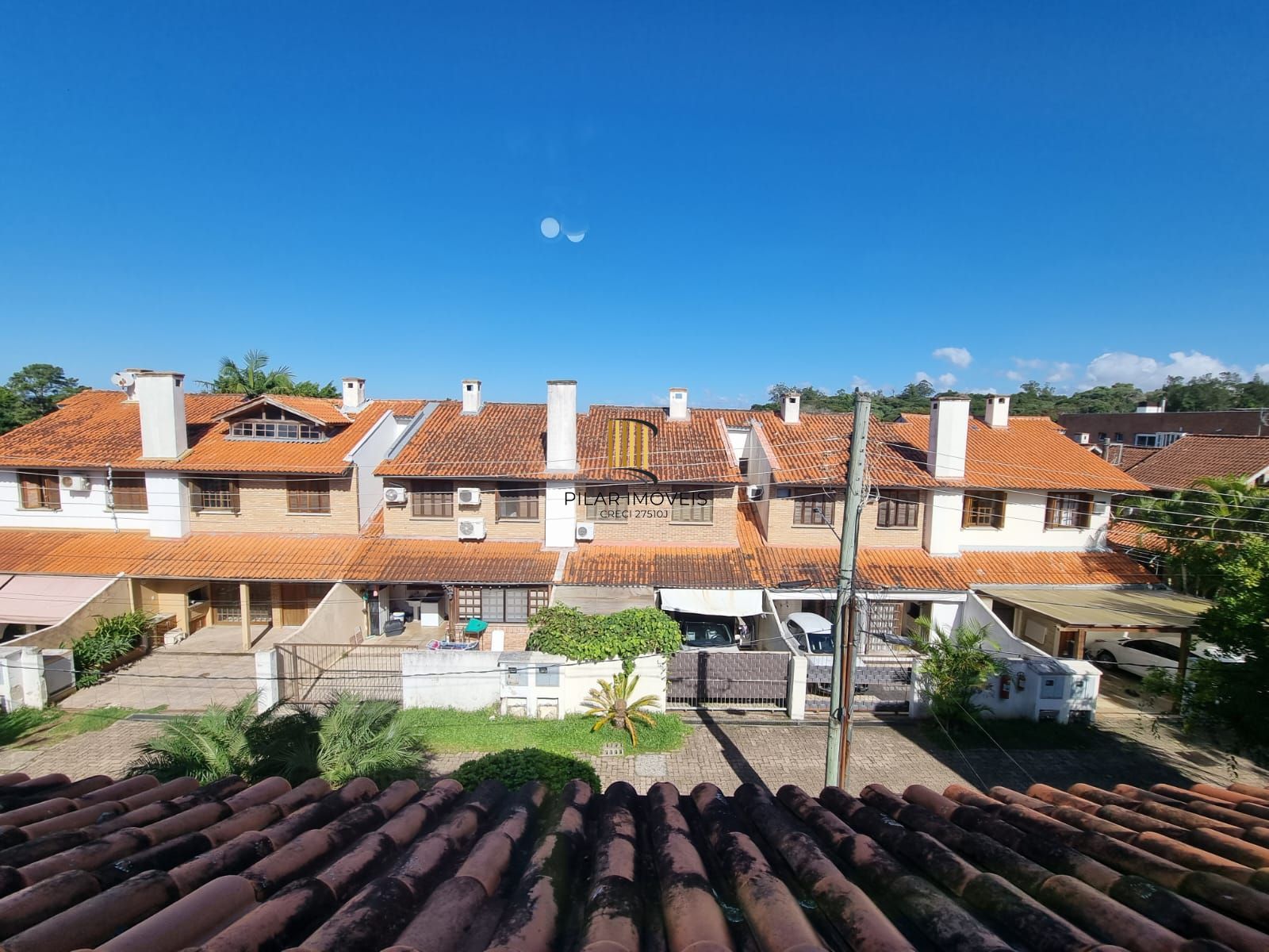 Casa de 3 Dormitórios em Condomínio Fechado Infra Completa