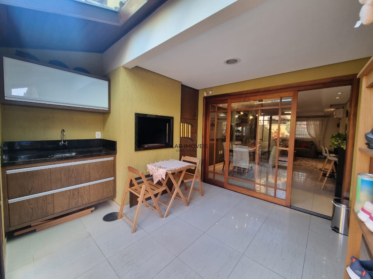 Casa com 3 Dormitórios - Bairro Assunção - Próximo ao Guaíba