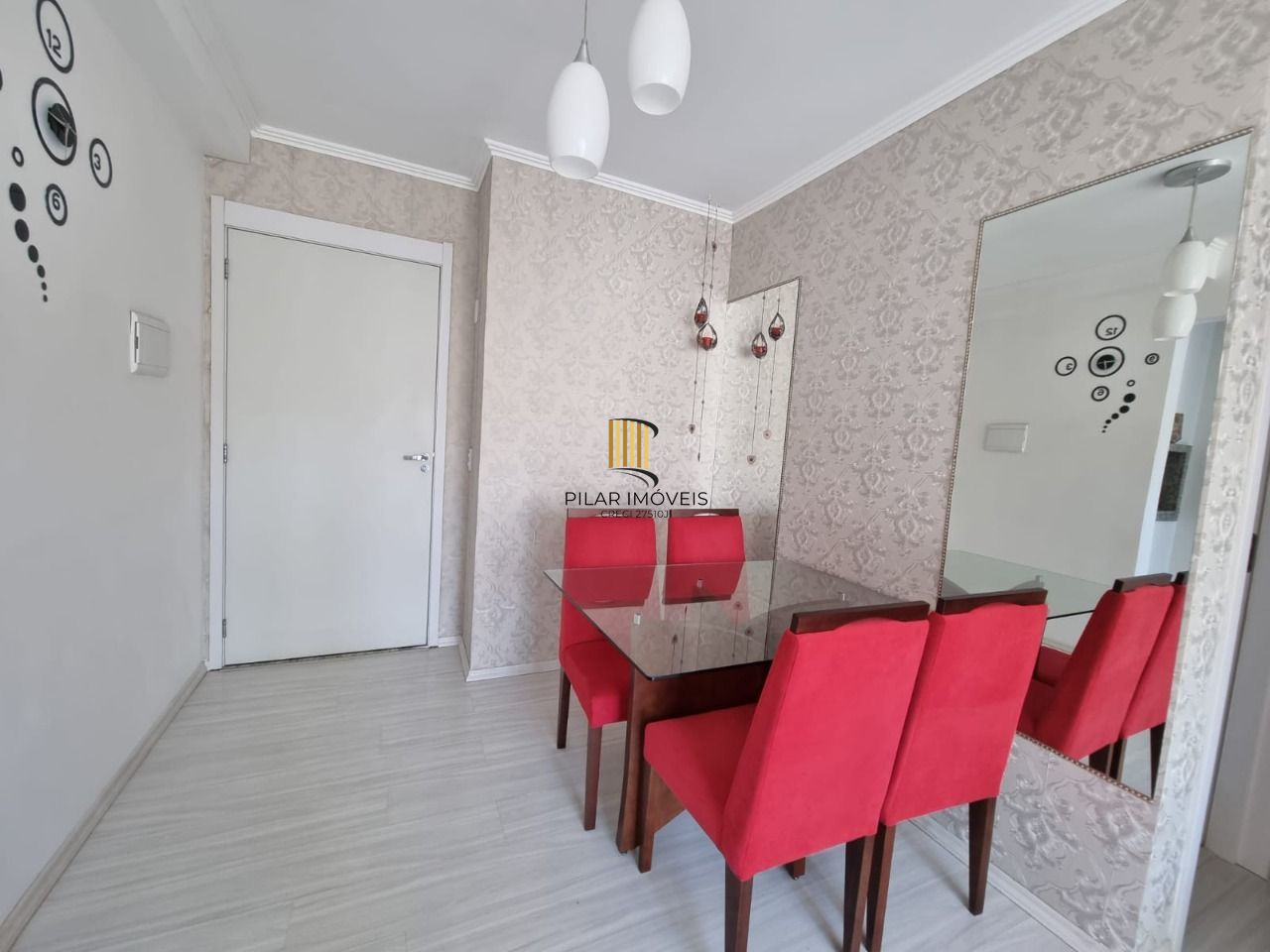 Apartamento 2 Dormitórios Mobiliado Bairro Cavalhada