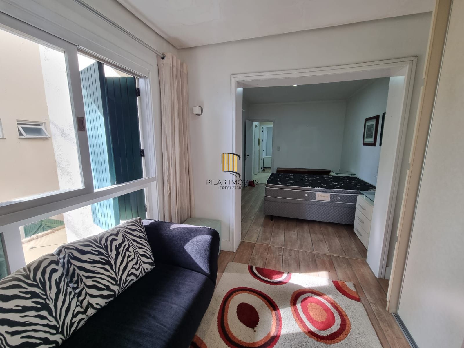 Casa em Condomínio 3 Suítes / Bairro Ipanema