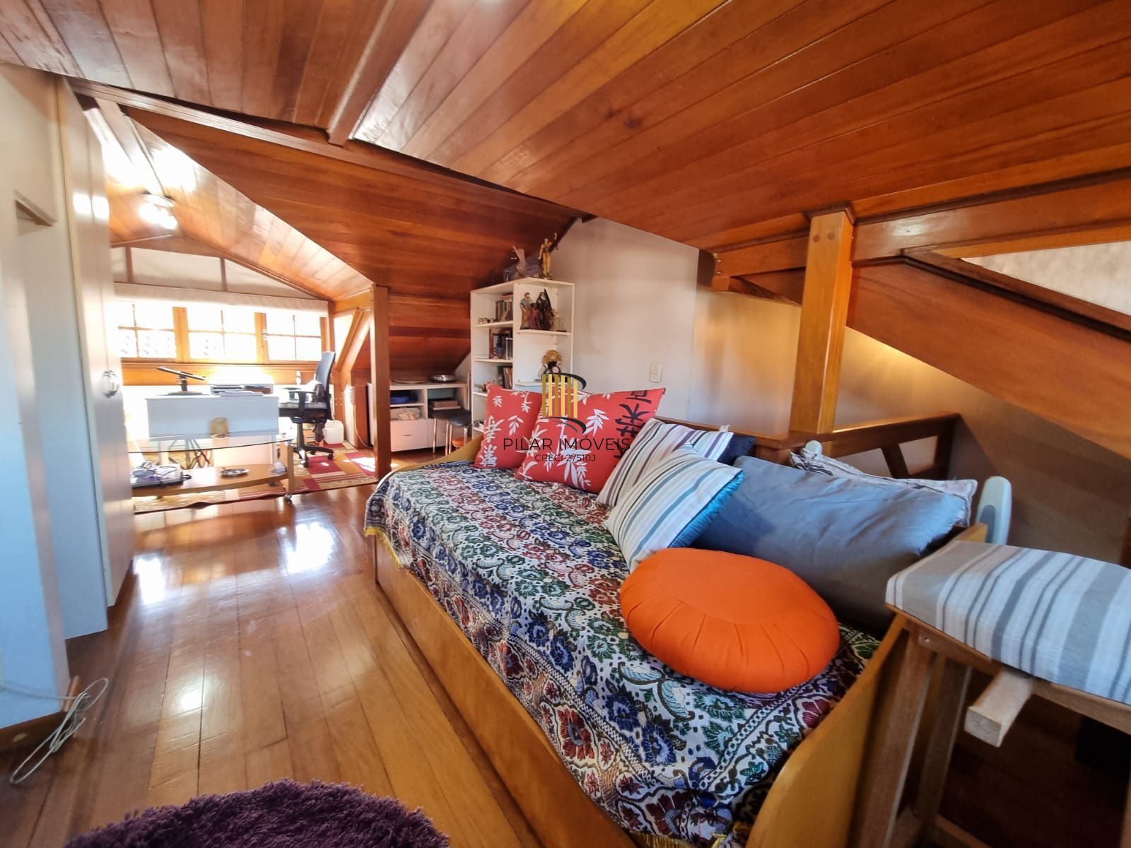 Casa de 3 Dormitórios em Condomínio Fechado Infra Completa