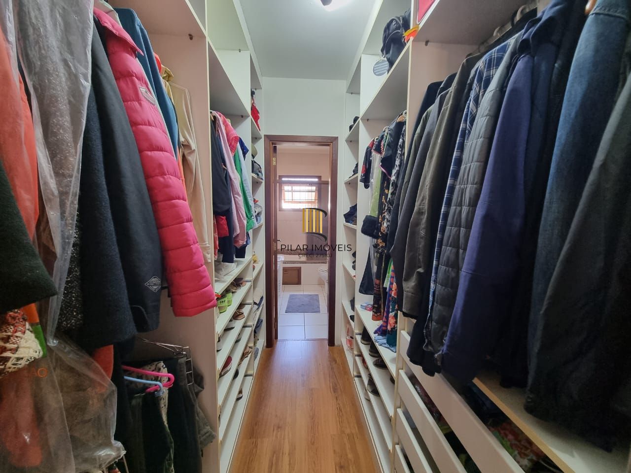 Casa com 3 Dormitórios - Bairro Assunção - Próximo ao Guaíba