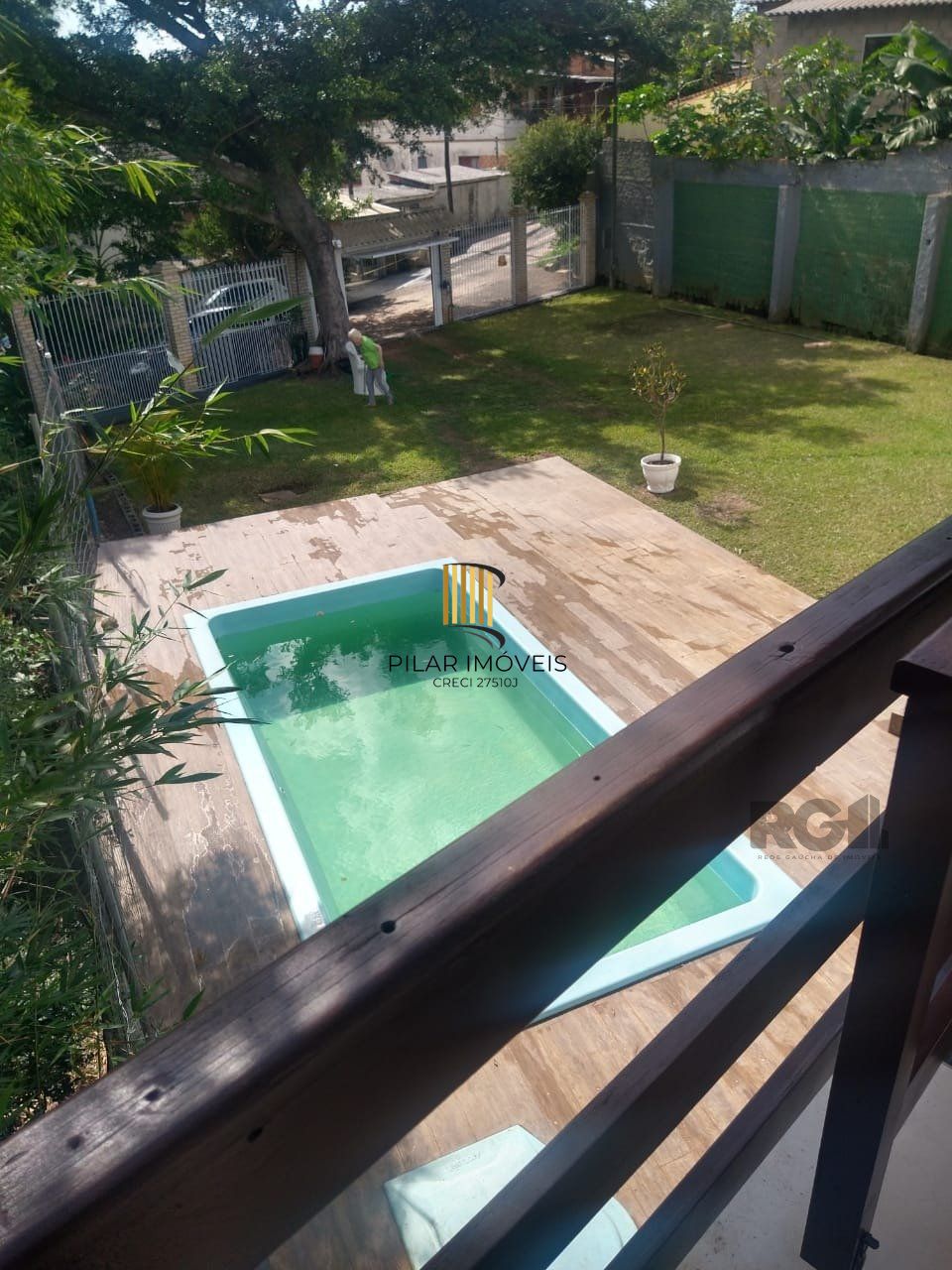 Casa Para Venda Com Amplo Pátio e Piscina