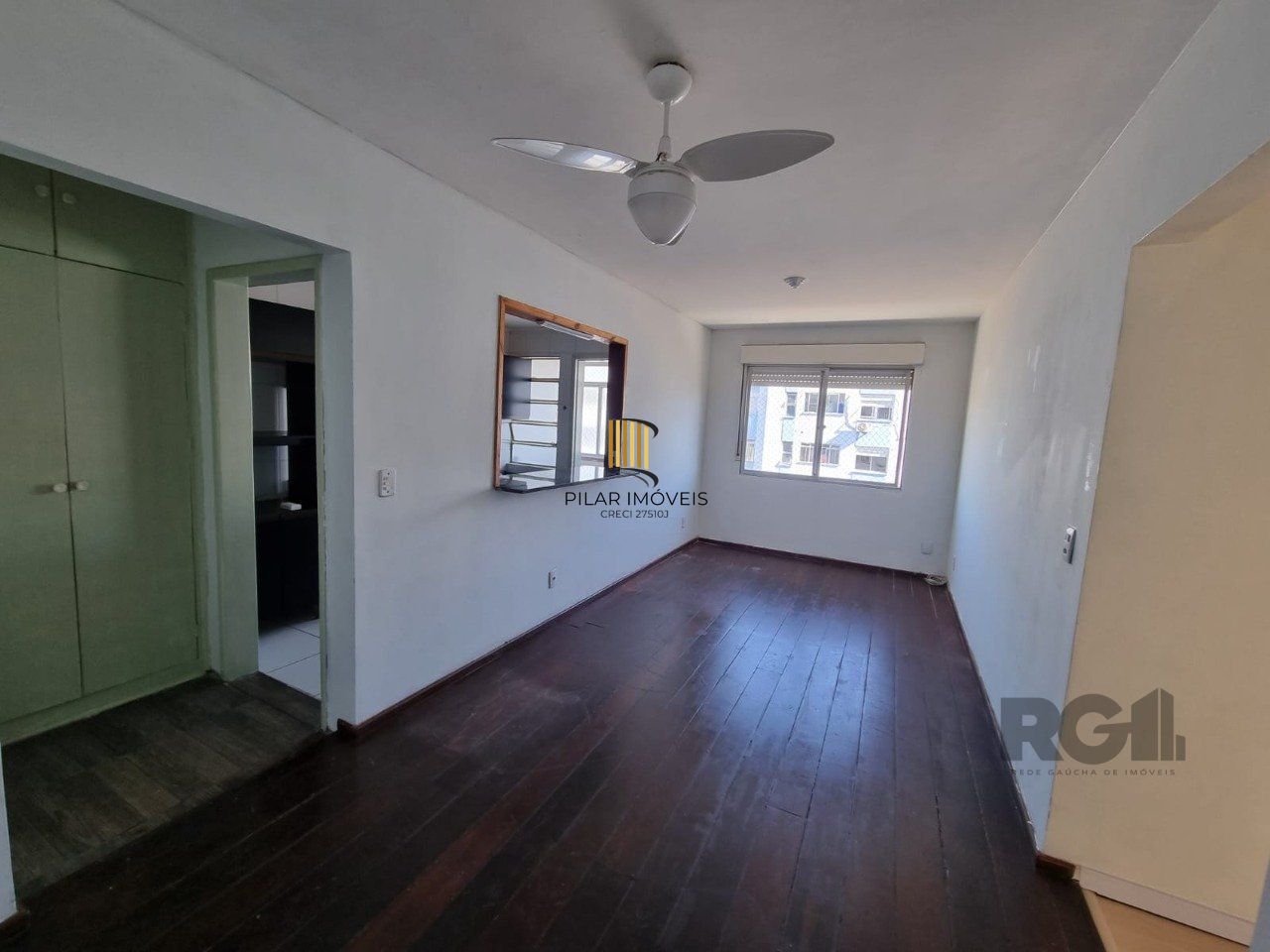 Apartamento Para Venda de 02 Dormitórios Bairro Cristal
