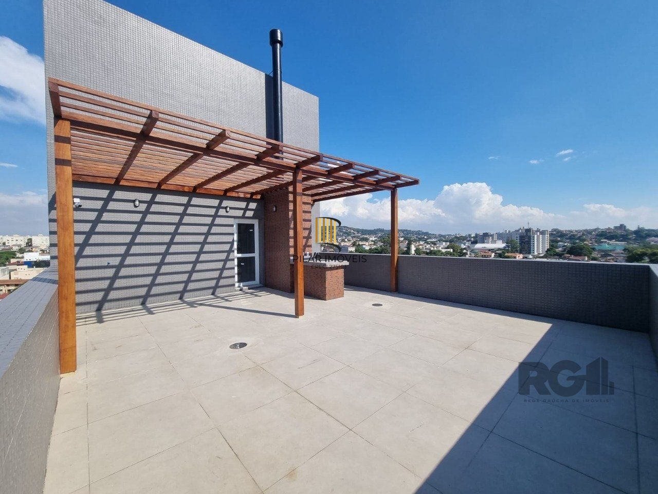 Apartamento de 02 Dormitórios 02 Vagas Bairro Tristeza