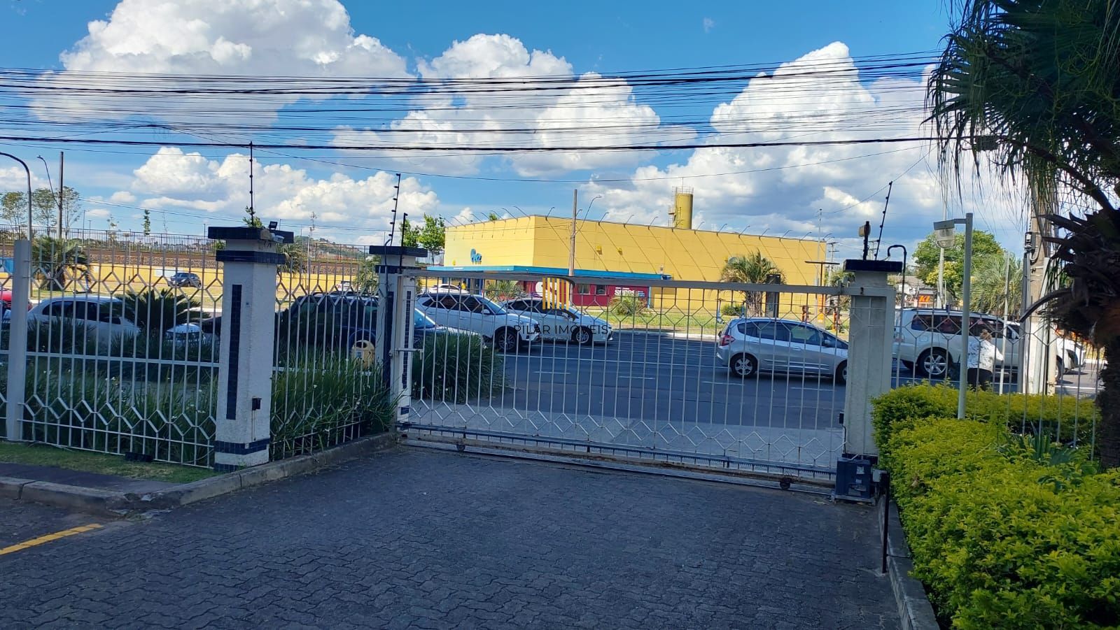 APARTAMENTO 3 DORMITÓRIOS - SUITE - CHURRASQUEIRA  - CRISTAL - PORTO ALEGRE - RS