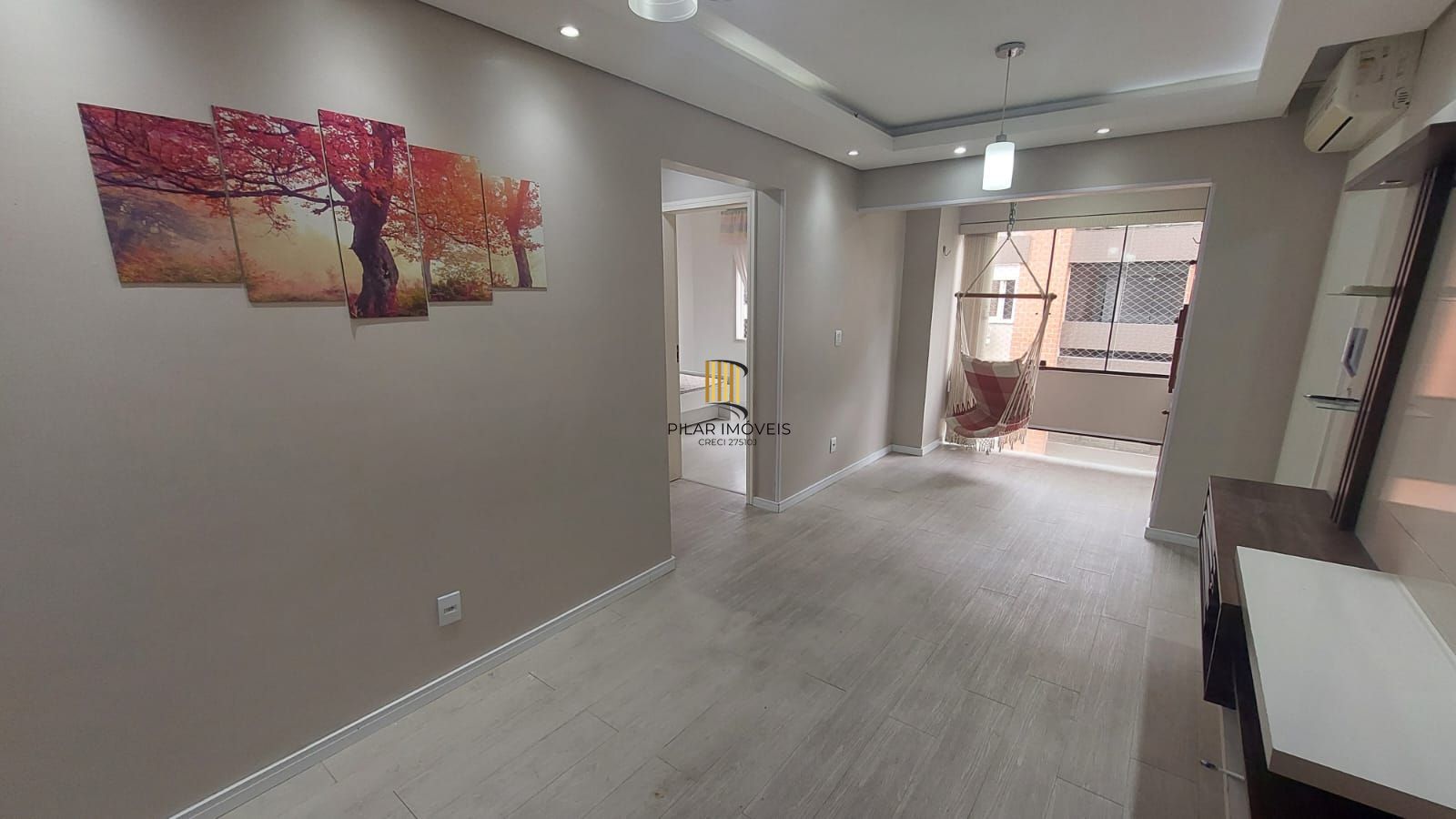 2 QUARTOS, SACADA COM CHURRASQUEIRA - ELEVADOR - CAVALHADA - PORTO ALEGRE - RS - Pilar Imóveis