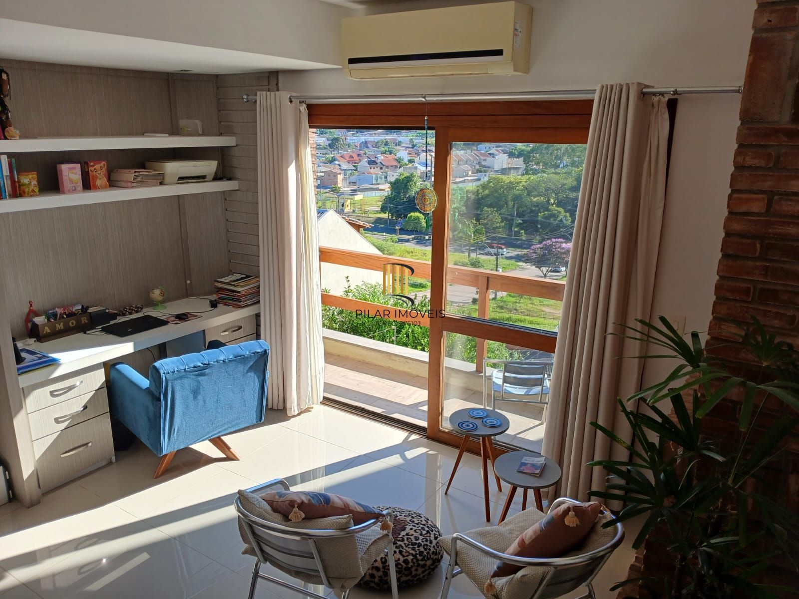 Casa a venda com piscina de 3 dormitórios em porto alegre