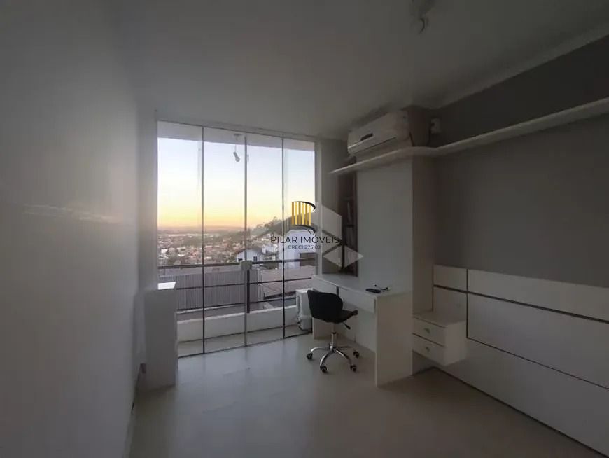 Casa com 3 Quartos e 3 banheiros para Alugar, 157 m² por R$ 5.000/Mês
