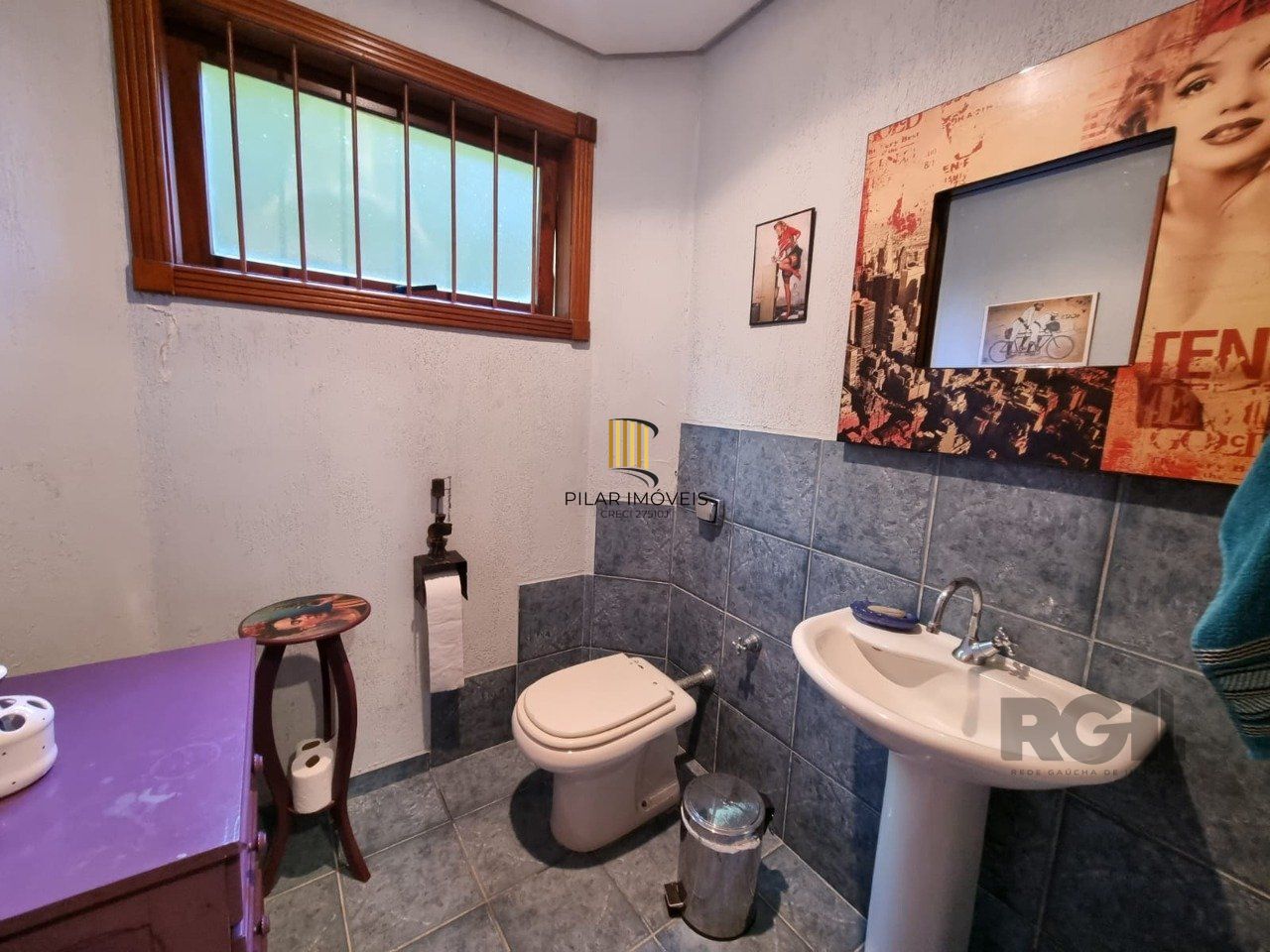 Casa com 4 Dormitórios / Piscina / Terraço / Bairro Ipanema