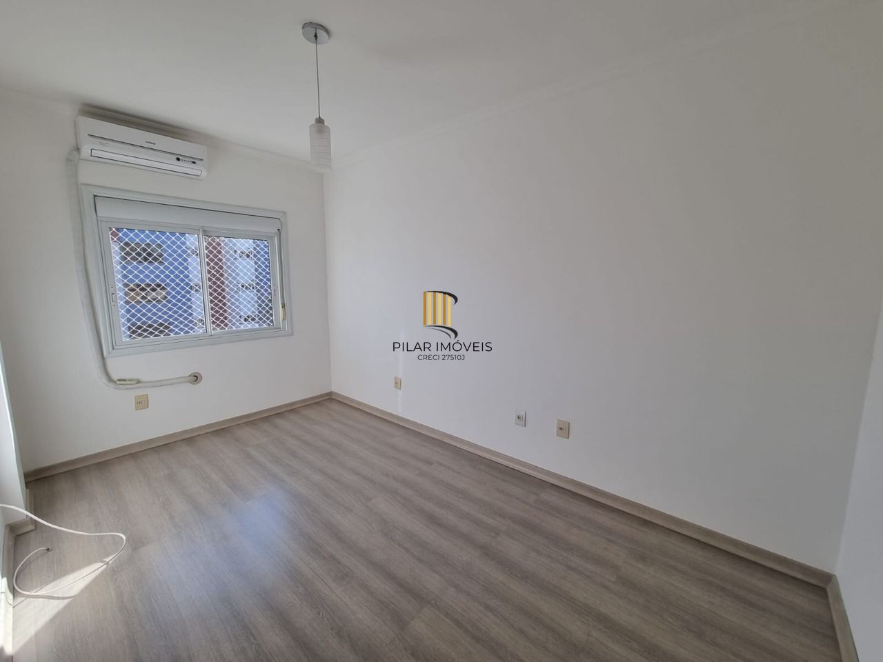 Apartamento para Venda - 109m², 3 dormitórios, sendo 1 suites, 2 vagas - Tristeza
