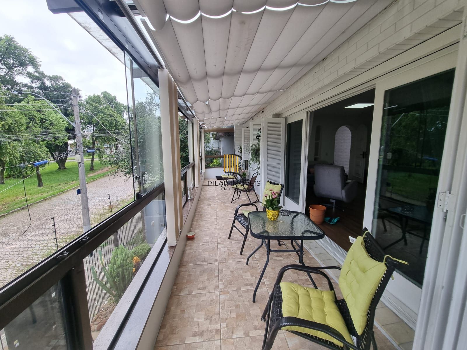 Casa terrea e reformada no bairro Nonoai