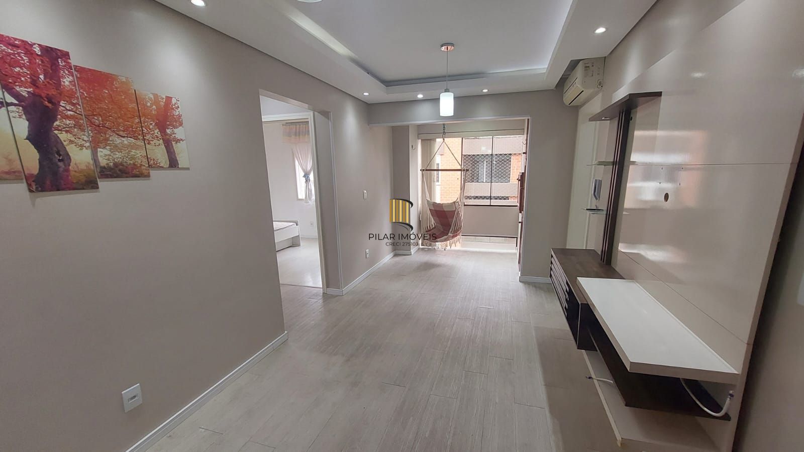 2 QUARTOS, SACADA COM CHURRASQUEIRA - ELEVADOR - CAVALHADA - PORTO ALEGRE - RS