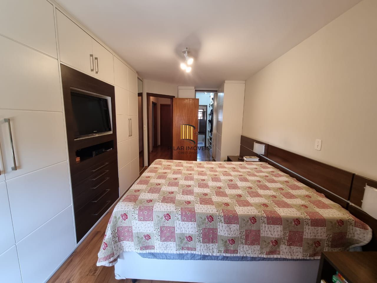 Casa com 3 Dormitórios - Bairro Assunção - Próximo ao Guaíba