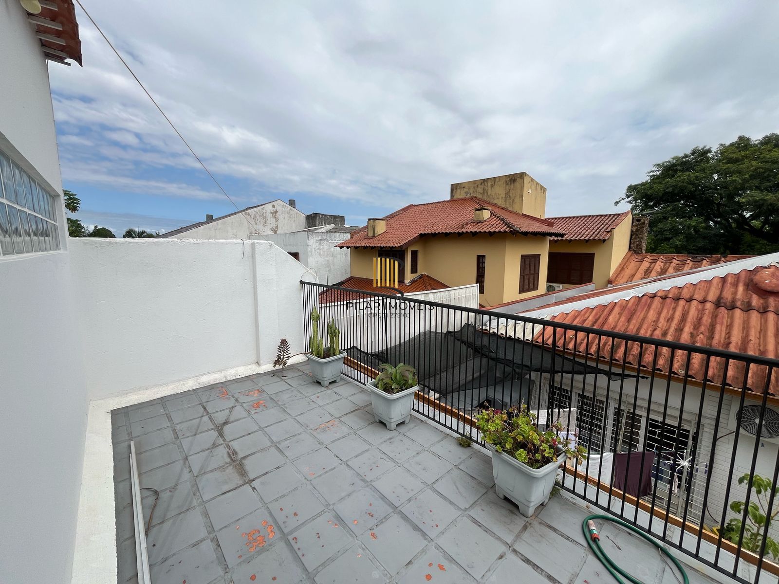 Casa terrea e reformada no bairro Nonoai