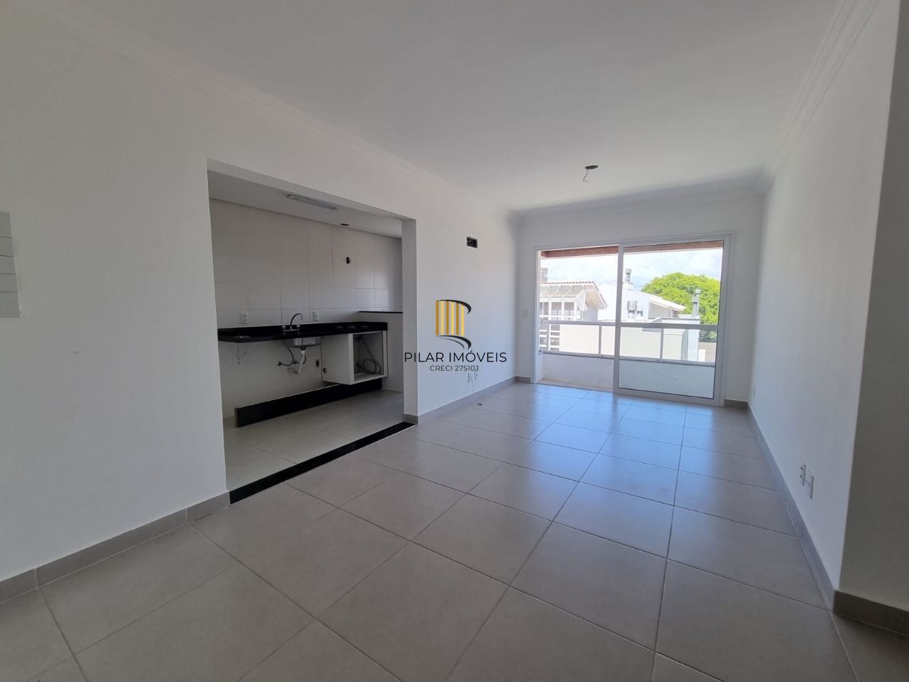 Apartamento 02 Dormitórios Com Sacada Bairro Tristeza
