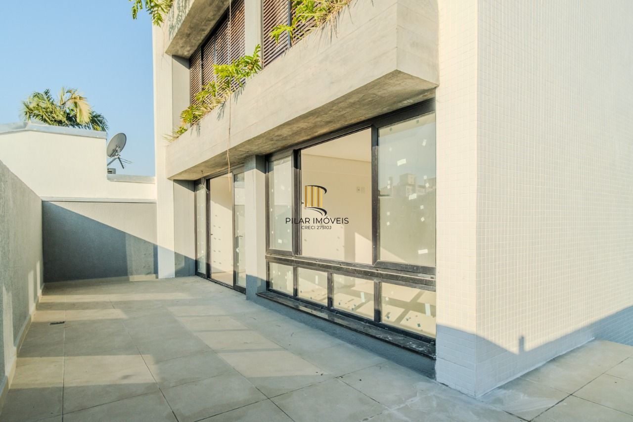 Apartamento Garden / 3 Dormitórios / Suíte / Amplo Pátio / Bairro Tristeza