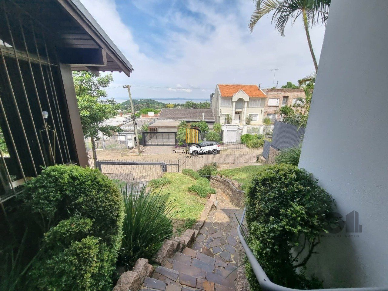 Casa Bairro Jardim Isabel/ Amplo Pátio / Piscina / 3 Dormitórios