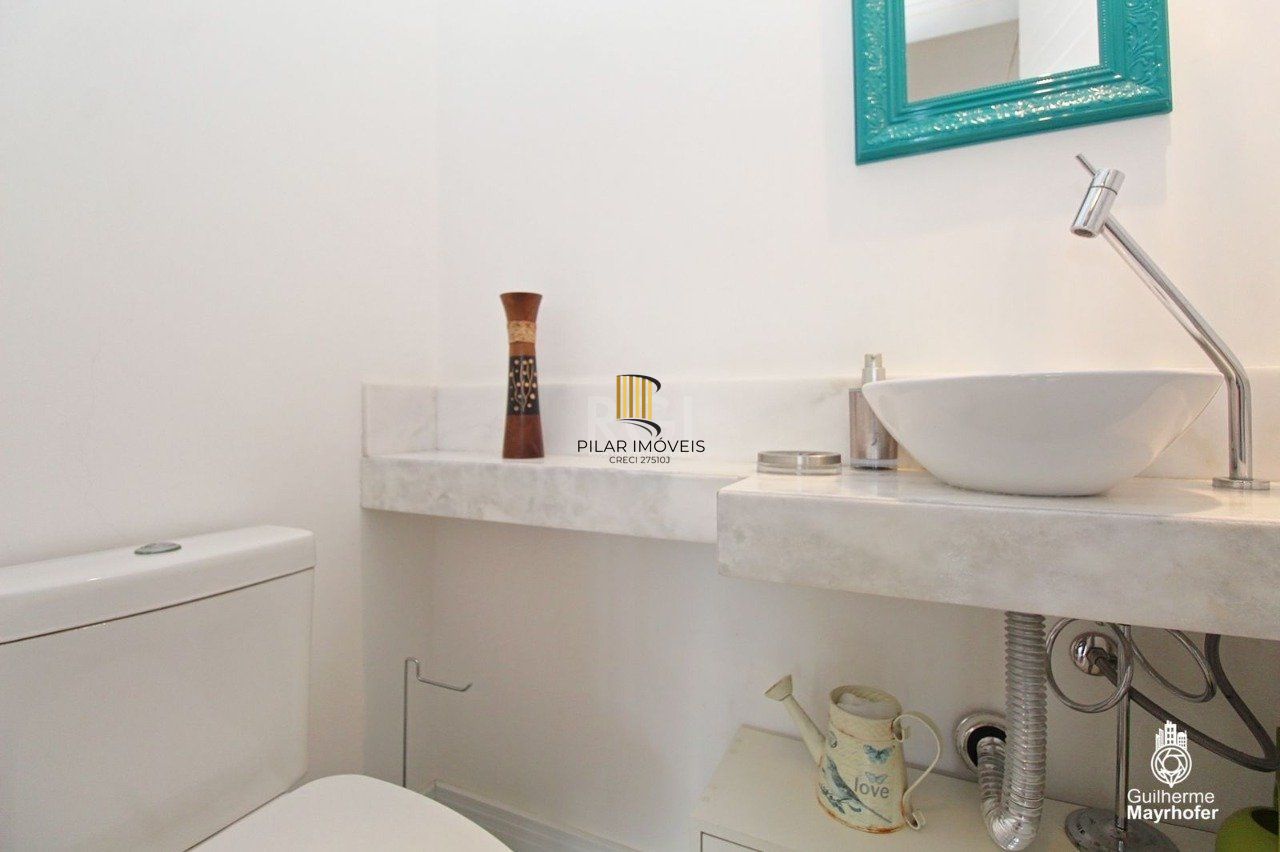 Apartamento para Venda - 128m², 3 dormitórios, sendo 3 suites, 2 vagas - Menino Deus