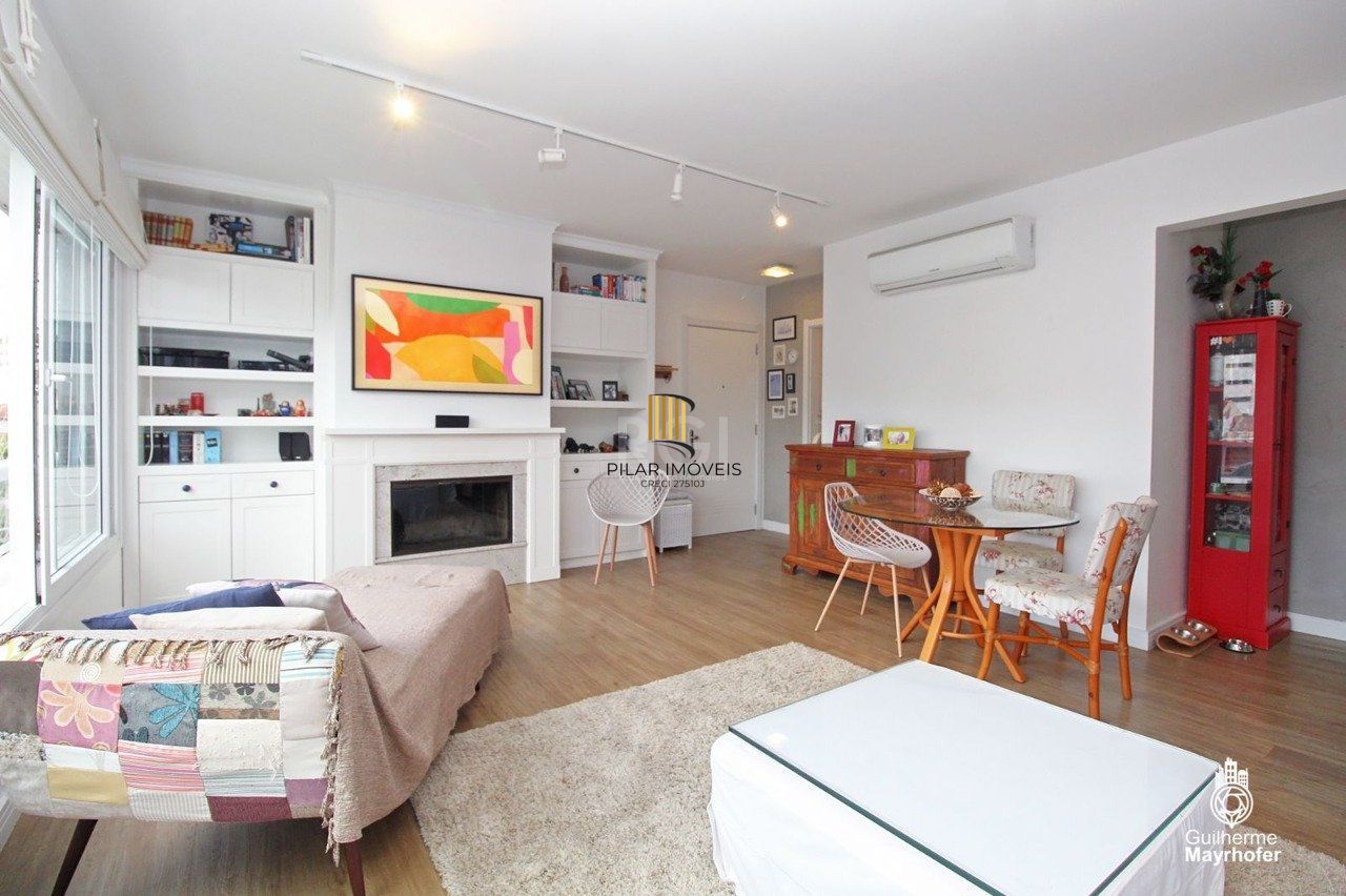 Apartamento para Venda - 128m², 3 dormitórios, sendo 3 suites, 2 vagas - Menino Deus