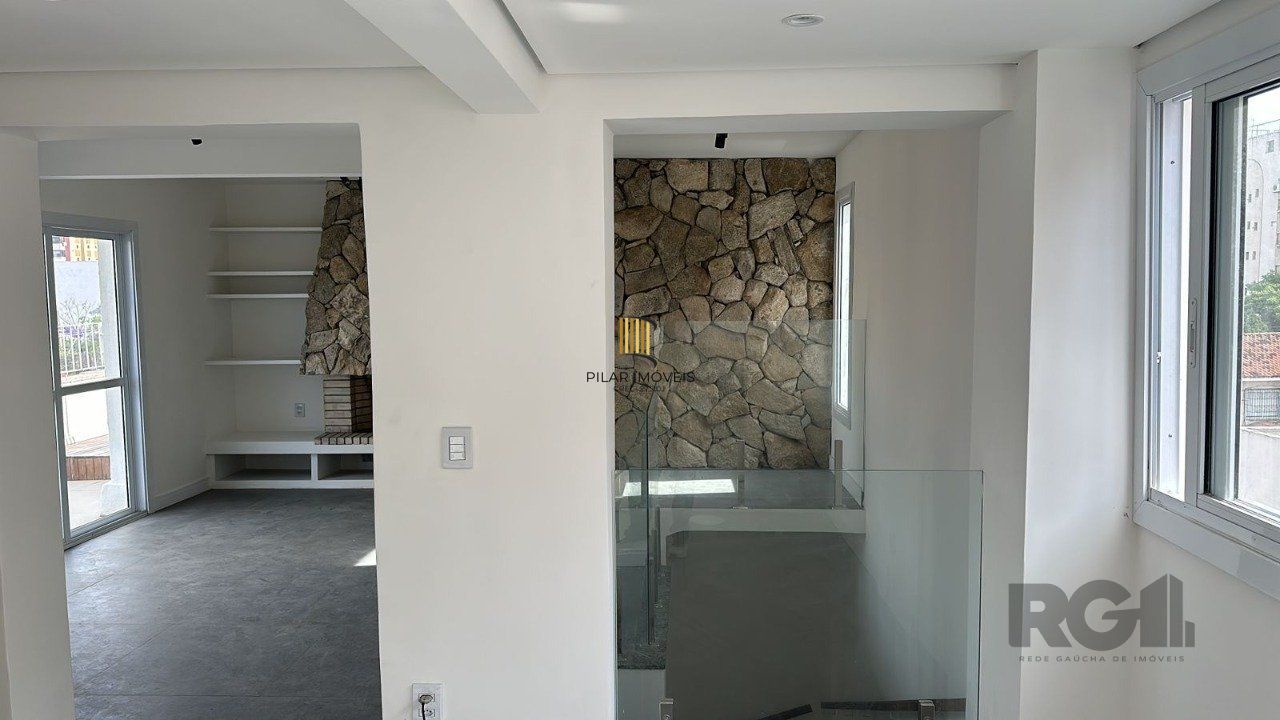 Cobertura duplex no Menino Deus