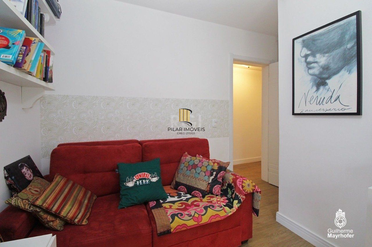 Apartamento para Venda - 128m², 3 dormitórios, sendo 3 suites, 2 vagas - Menino Deus