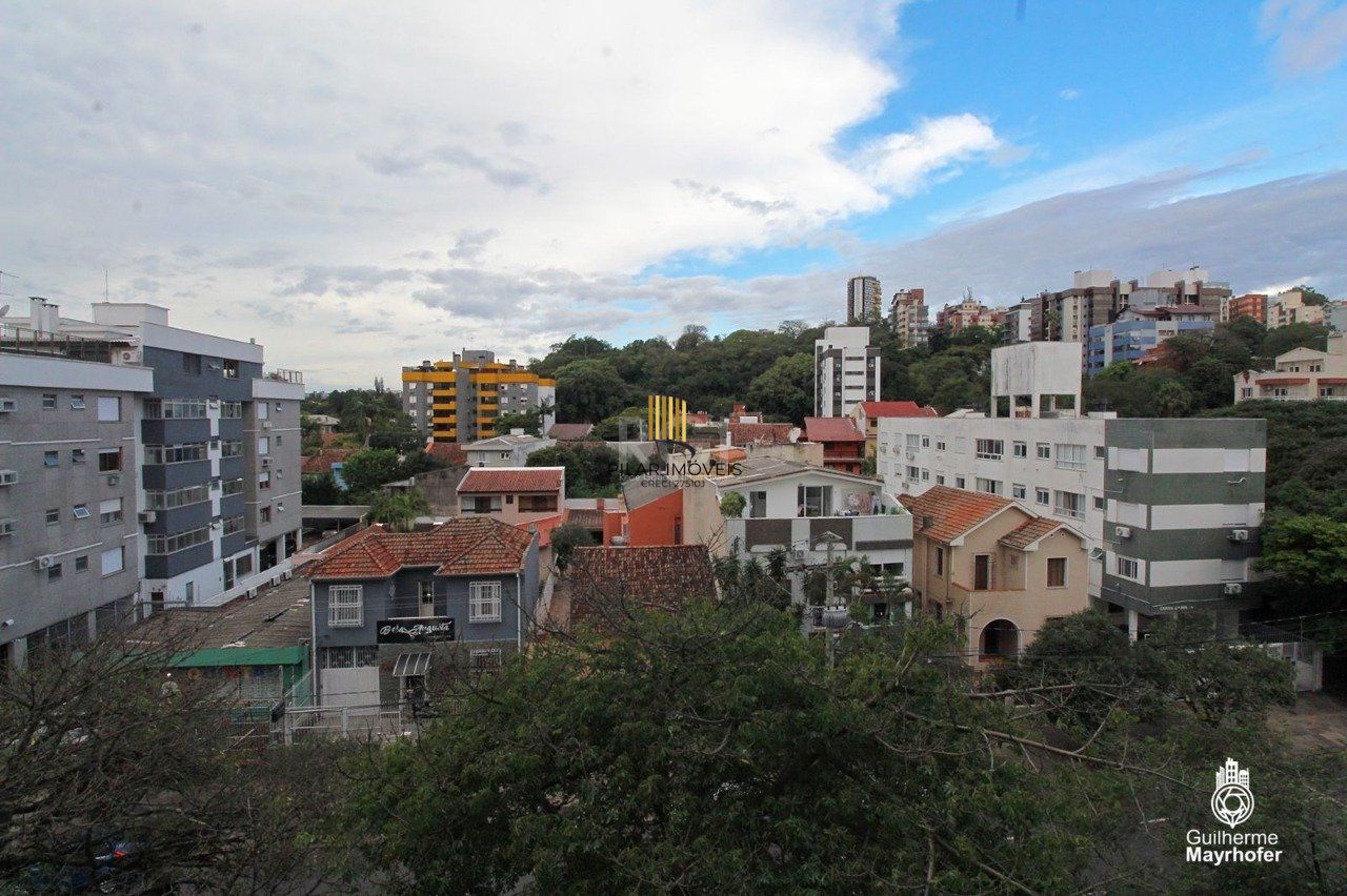 Apartamento para Venda - 128m², 3 dormitórios, sendo 3 suites, 2 vagas - Menino Deus