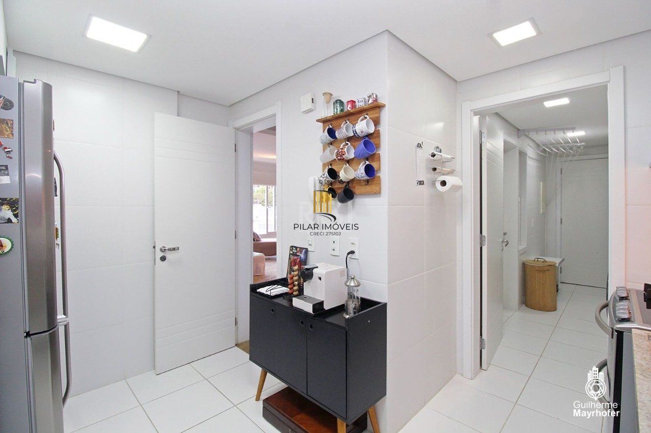 Apartamento para Venda - 128m², 3 dormitórios, sendo 3 suites, 2 vagas - Menino Deus