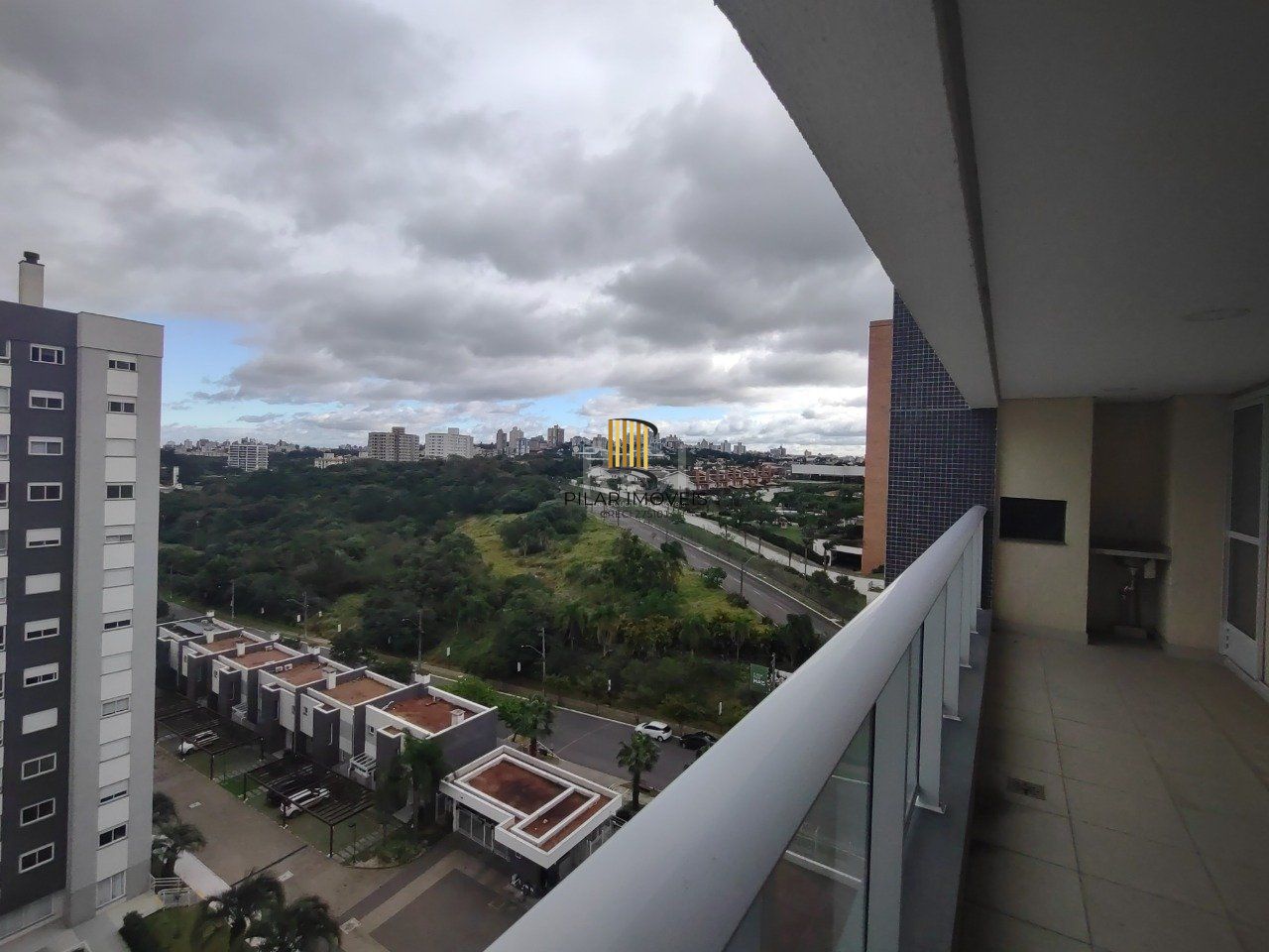 Apartamento para Venda - 127m², 3 dormitórios, sendo 3 suites, 3 vagas - Central Parque