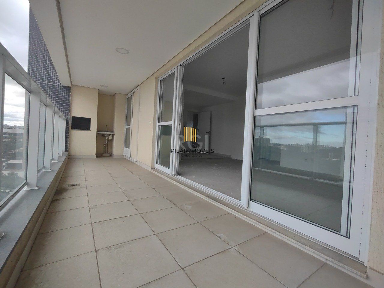 Apartamento para Venda - 127m², 3 dormitórios, sendo 3 suites, 3 vagas - Central Parque