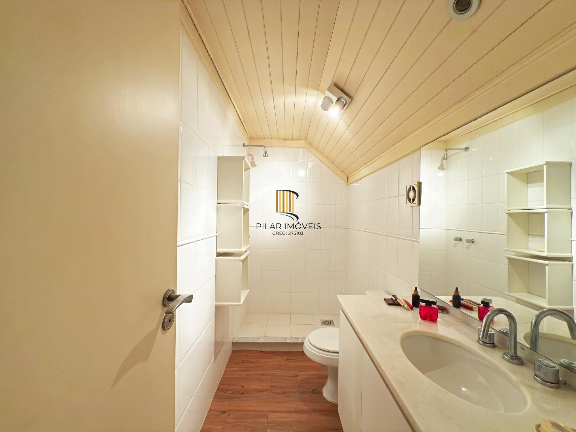 Casa lindíssima no Terra Mater à venda 3 dorm, Lareira e 2 vagas