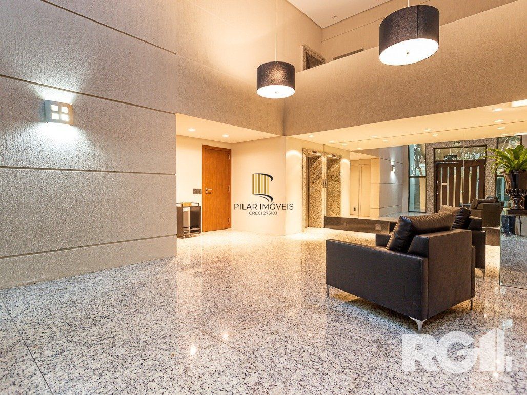 Apartamento semimobiliado, 167 m², 3 suítes e 3 vagas de garagem no bairro Bela Vista.