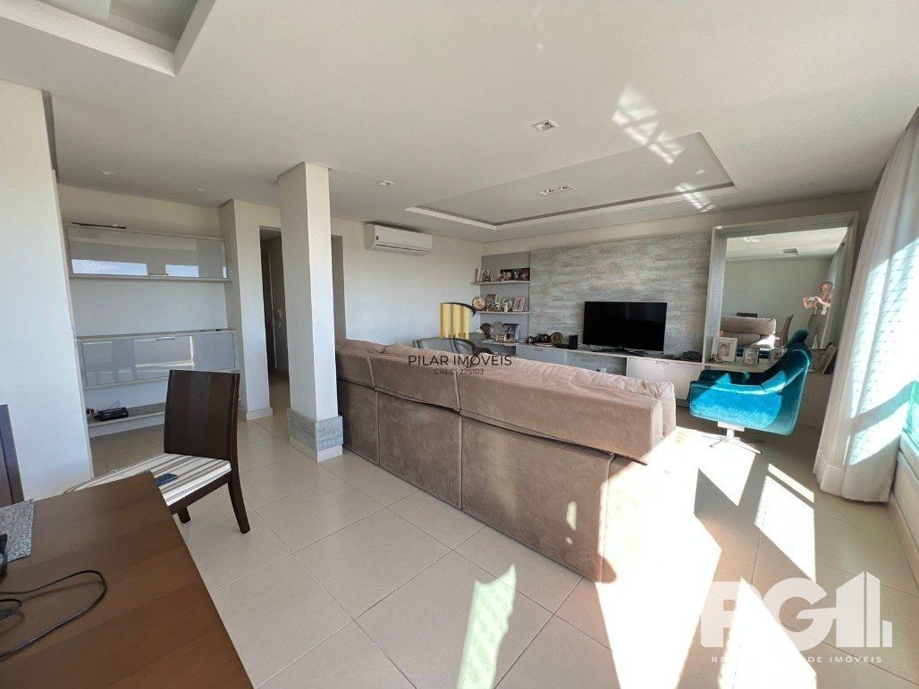 Espetacular apartamento para ALUGAR mobiliado com eletrodomésticos, 3 dormitórios, 2 vagas cobertas, infra completa no coração do Bairro Petrópolis.