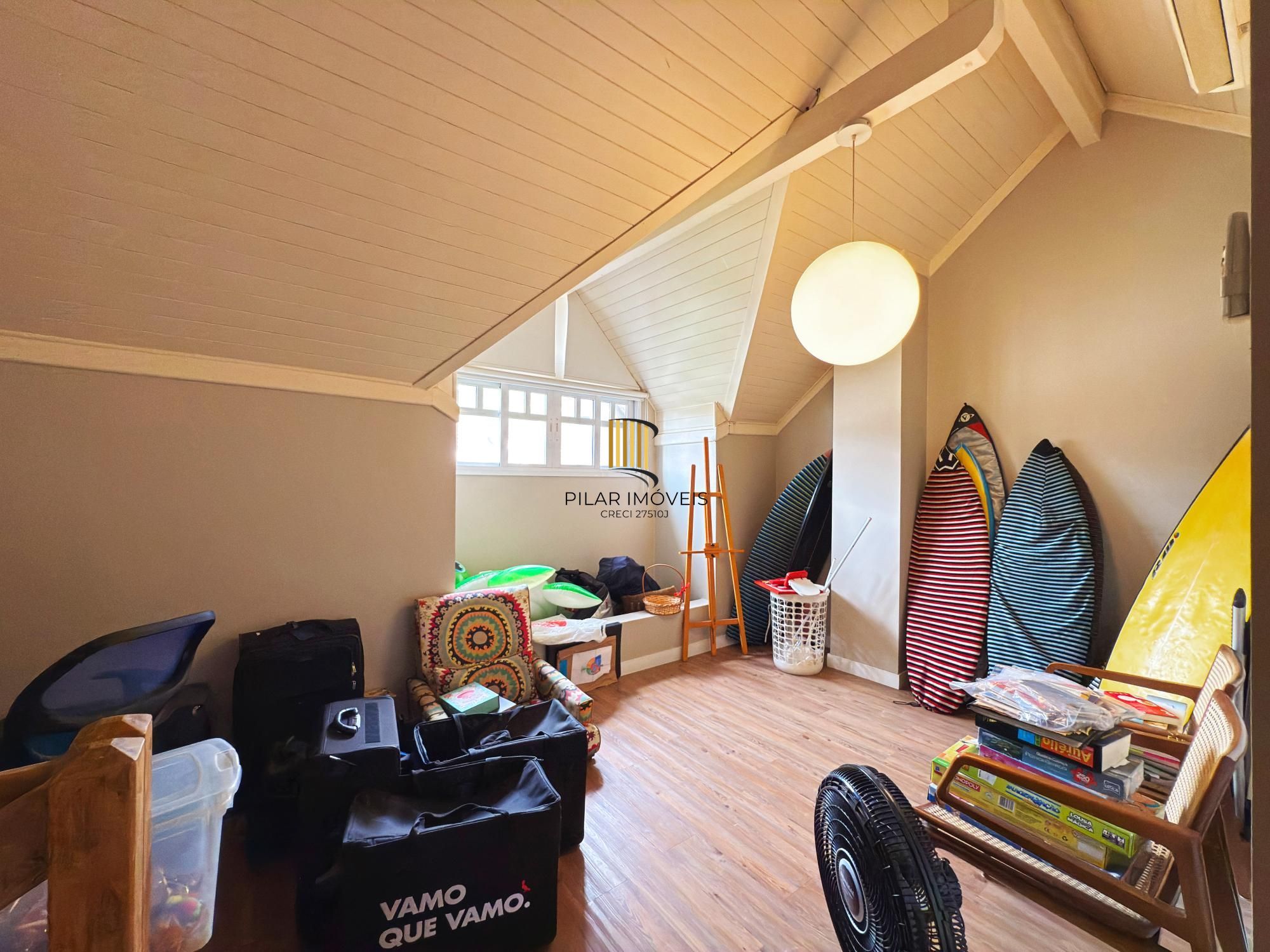 Casa lindíssima no Terra Mater à venda 3 dorm, Lareira e 2 vagas