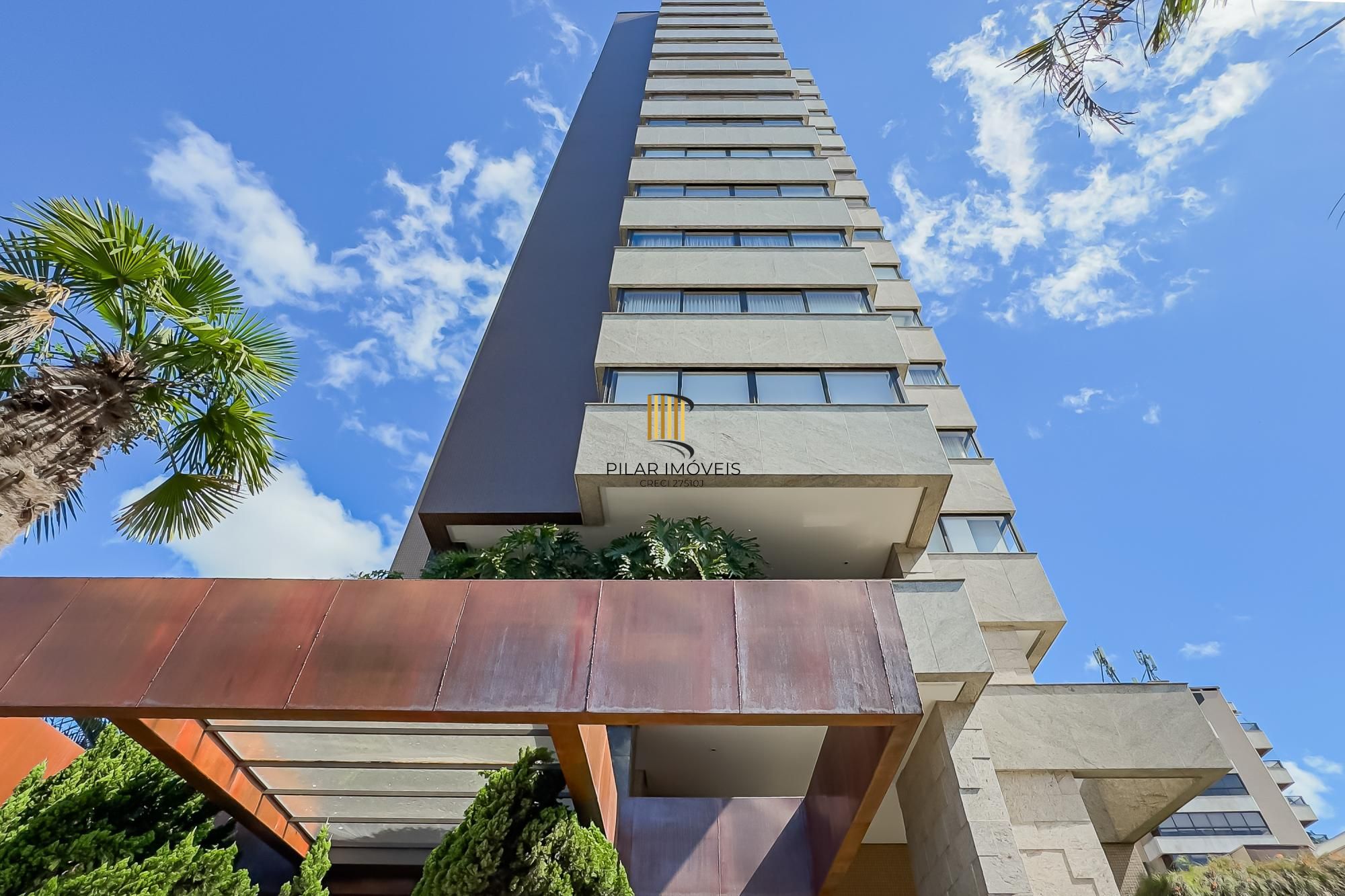Espetacular apartamento 3 suítes 3 vagas com infra completa no Moinhos de Vento