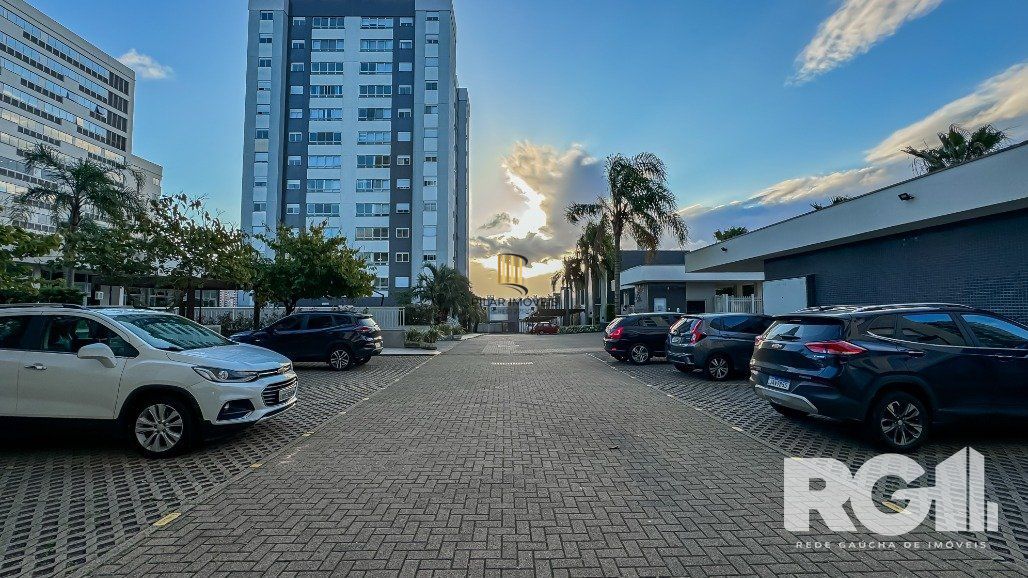 Exclusividade: Apartamento decorado por arquiteto, 102m² priv, 4 vagas com carregador carro eletrico instalado, infra completa no Central Parque