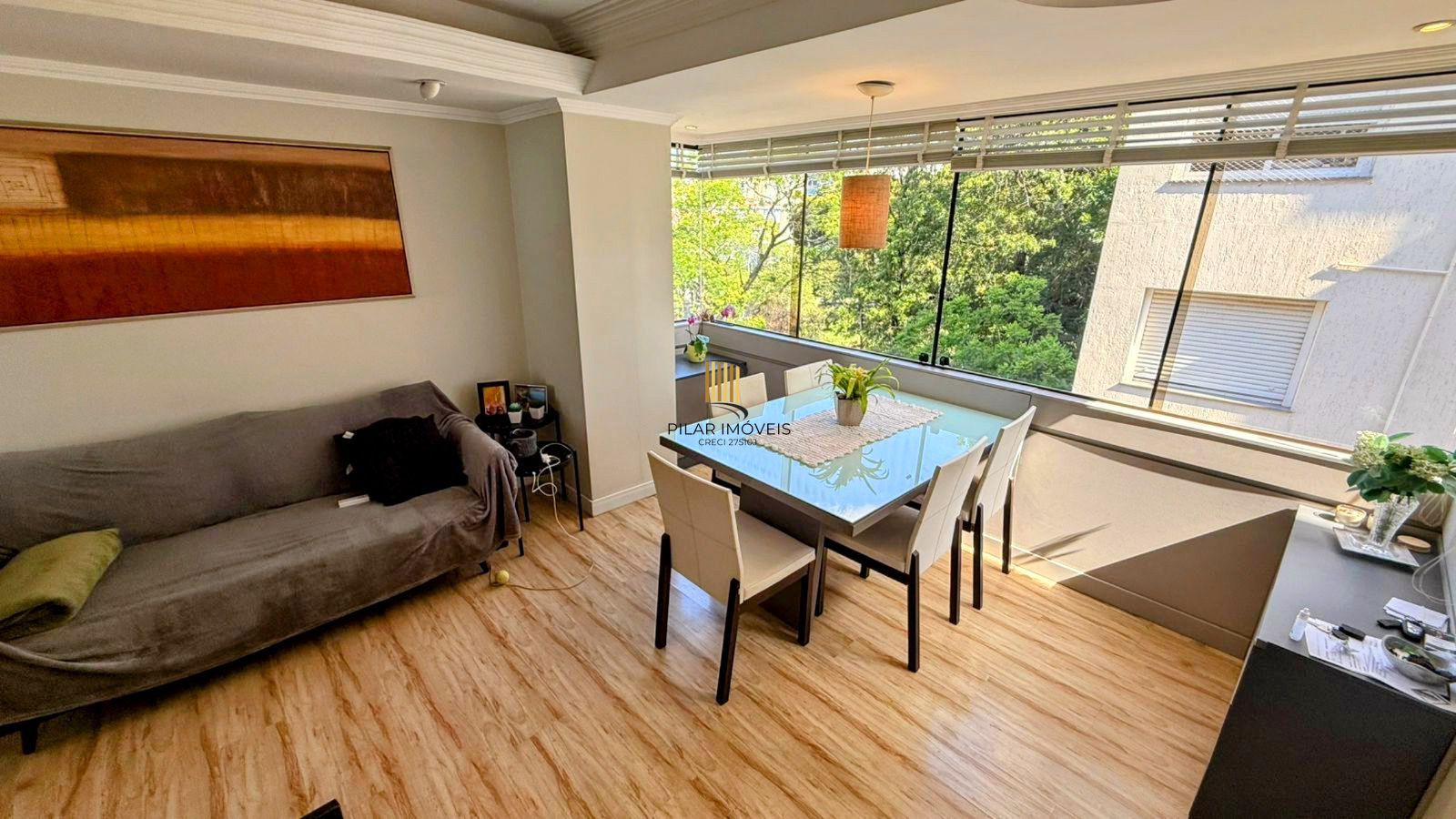 COBERTURA À VENDA c/ 168m2, 3 dormitórios, 1 suíte, 2 vagas de garagem, Passo da Areia, Porto Alegre !!