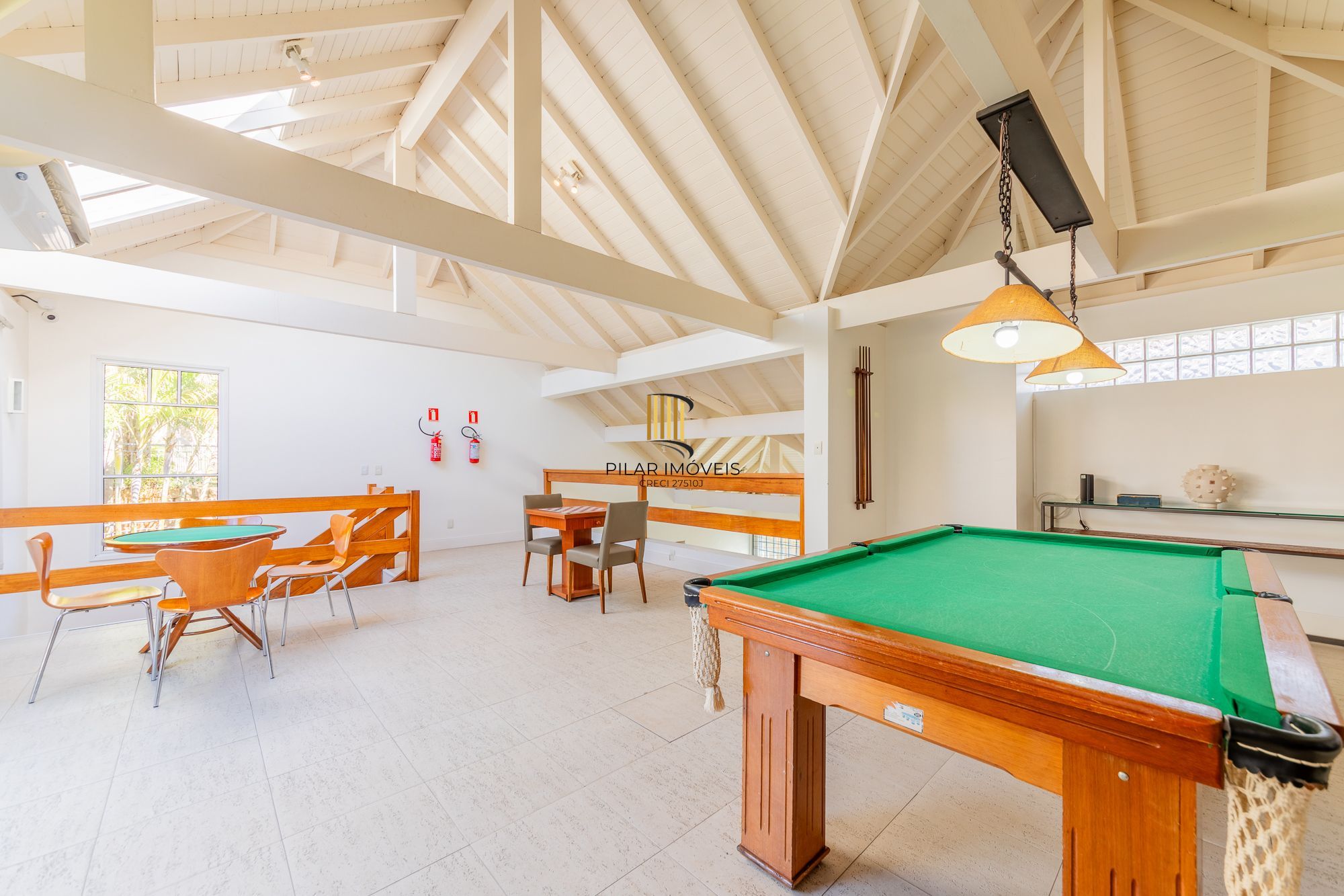 Casa lindíssima no Terra Mater à venda 3 dorm, Lareira e 2 vagas